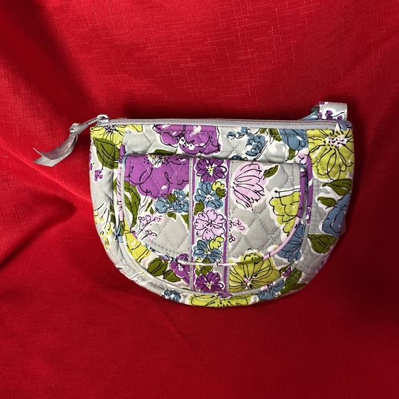 VERA BRADLEY CROSS BODY SMALL PURSE FLOWERS ON GRAY BACKGROUND GUC - Picture 6 of 12